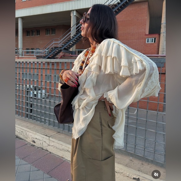 ZARA ZW COLLECTION LACE RUFFLE BLOUSE - Picture 8 of 16